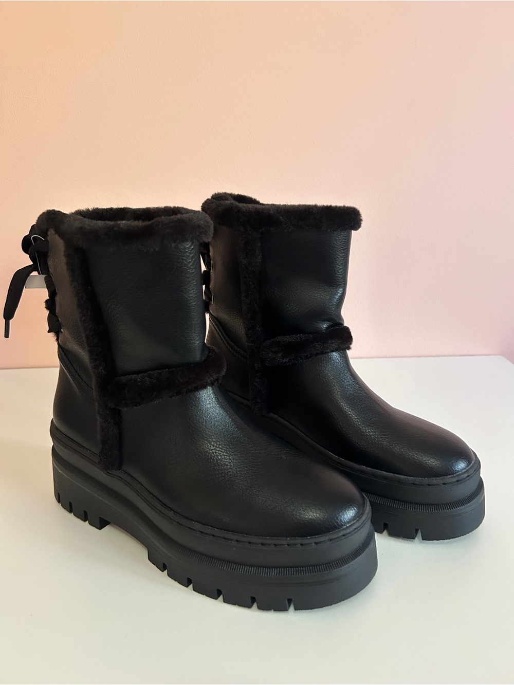 Women's Black Faux-Fur Trim Platform Winter Boots